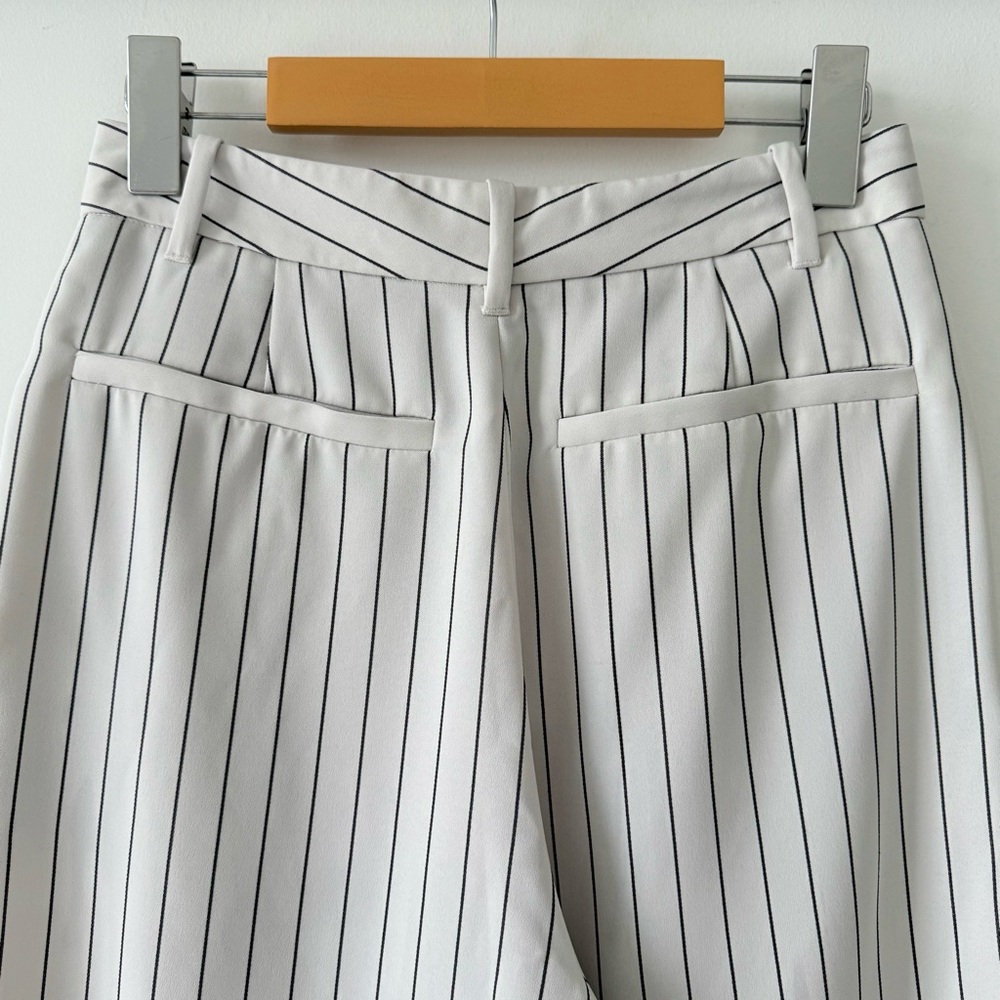 Babaton Modesto Pinstripe Pants Women’s 2 Grey/Black Cropped Tailored - Picture 8 of 12